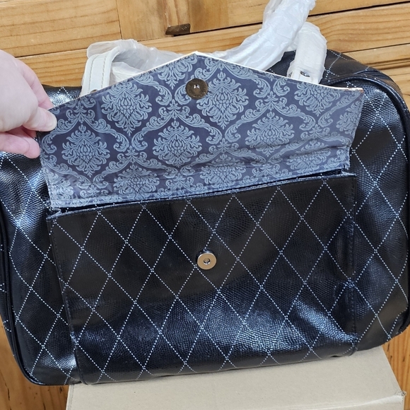 MARY KAY | EXTRA LARGE CONSULTANT DUFFLE BAG - NWOT! - Picture 8 of 16